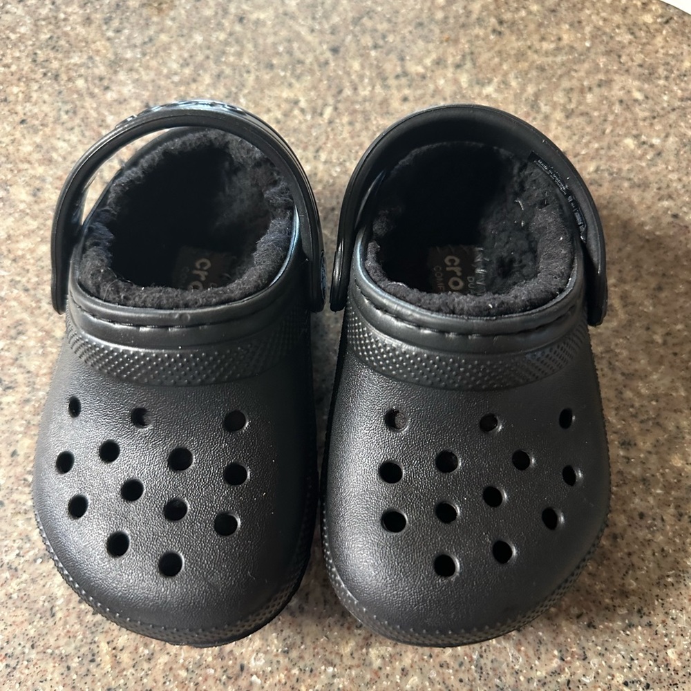 CROCS Black Slippers with Cozy Lining